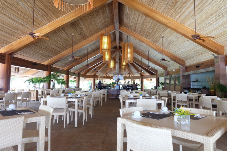 Food & Beverage Reviews: Aplaya Restaurant at the Bluewater Panglao Resort